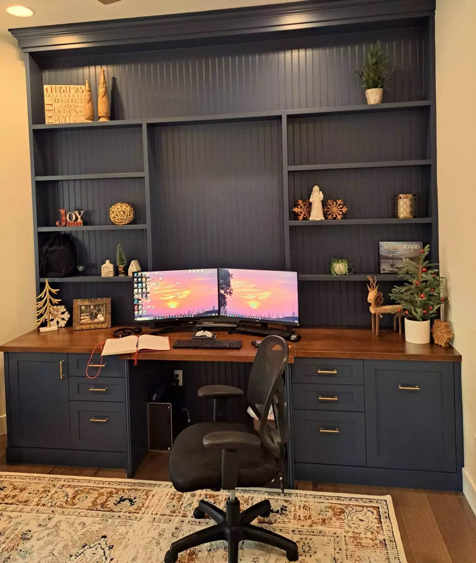 Read more about the article Custom Home Office Insert from Jackson Cabinets in Nampa, Idaho